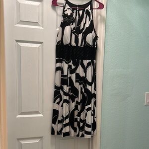 Black and White Patterned Women's Dress